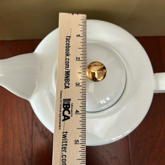 Guo Pei for Legion of Honor SF tea pot w/ 2 cups set new in box collectible - Picture 9 of 14